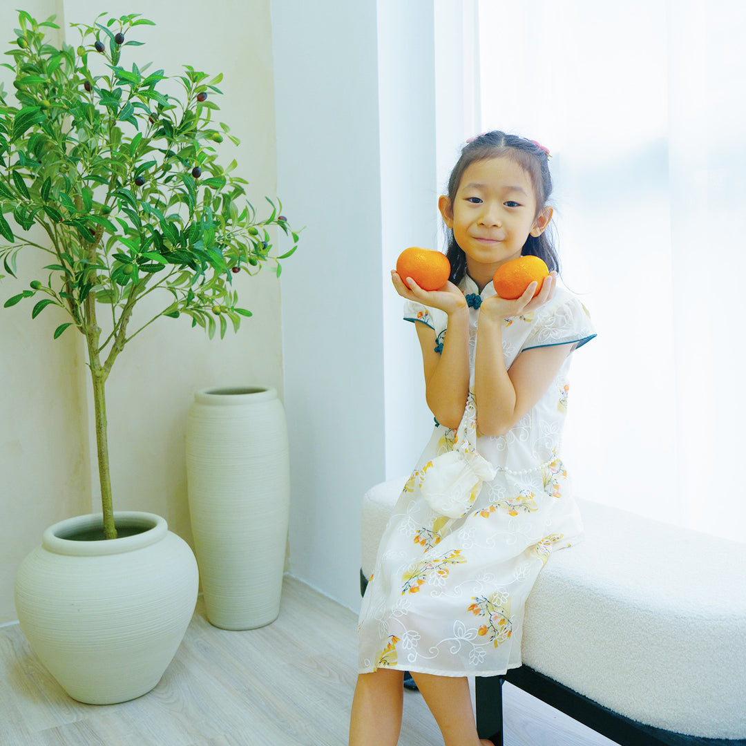 Baby Kids Girl Ivory Cheongsam Dress w Lotus Flower Prints Embroidered White Flowers Sling Bag Set - quixoticmuses